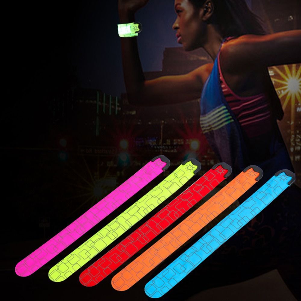 حزام ذراع للجري الليلي يعمل با - مراجعة Running Visibility Gear وسعره